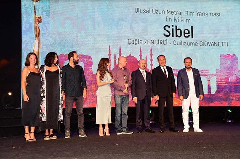 Sibele ve Kelebeklere Anons edildi