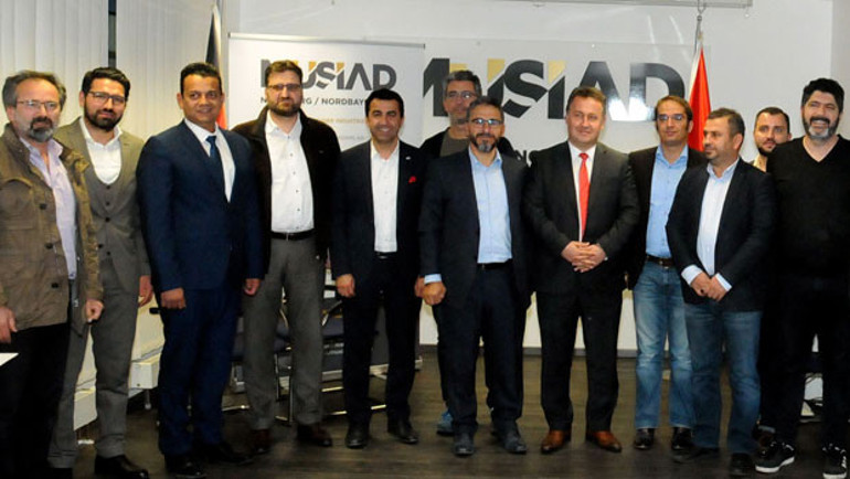 Türk aday: İki kızımı ve eşimi öldürmekle tehdit ettiler