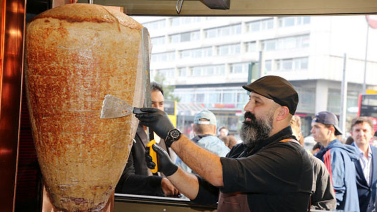 Berlin’de döner izdihamı