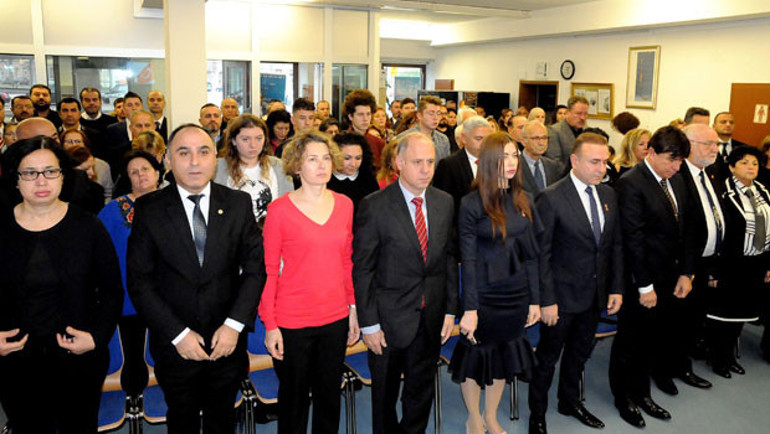 Avrupa’da sevgi, saygı, özlemle...