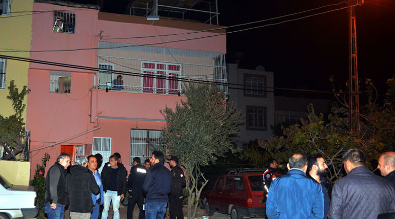 Korku dolu anlar Sevdiği kızın gözü önünde...