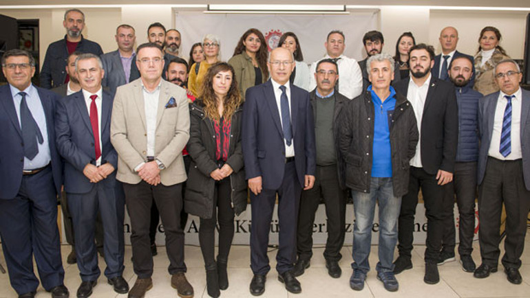 Avrupa’nın en büyük cemevi yeni yöneticilerini seçti: Gelmek hak ise gitmek hakikattir