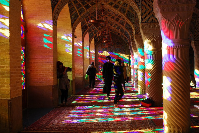 Tahrandan Şiraza uzanan yolculuk