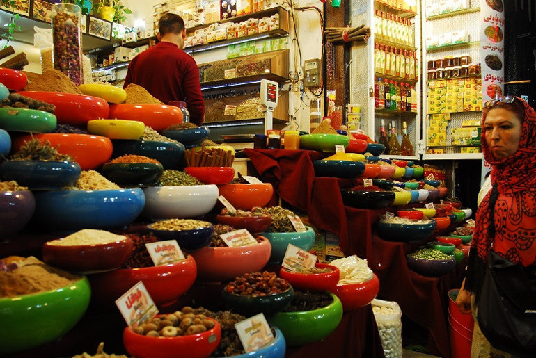 Tahrandan Şiraza uzanan yolculuk