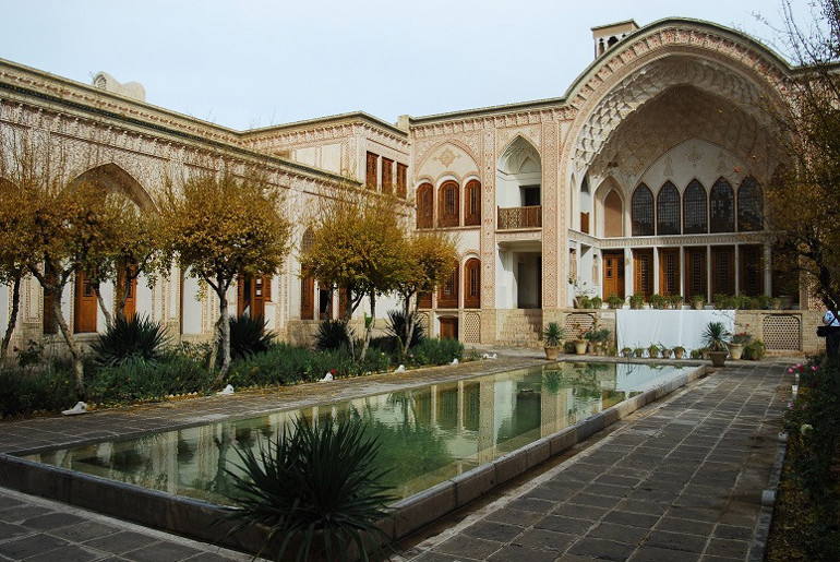 Tahrandan Şiraza uzanan yolculuk