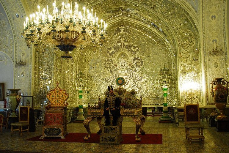 Tahrandan Şiraza uzanan yolculuk