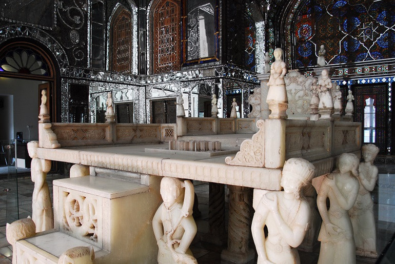 Tahrandan Şiraza uzanan yolculuk