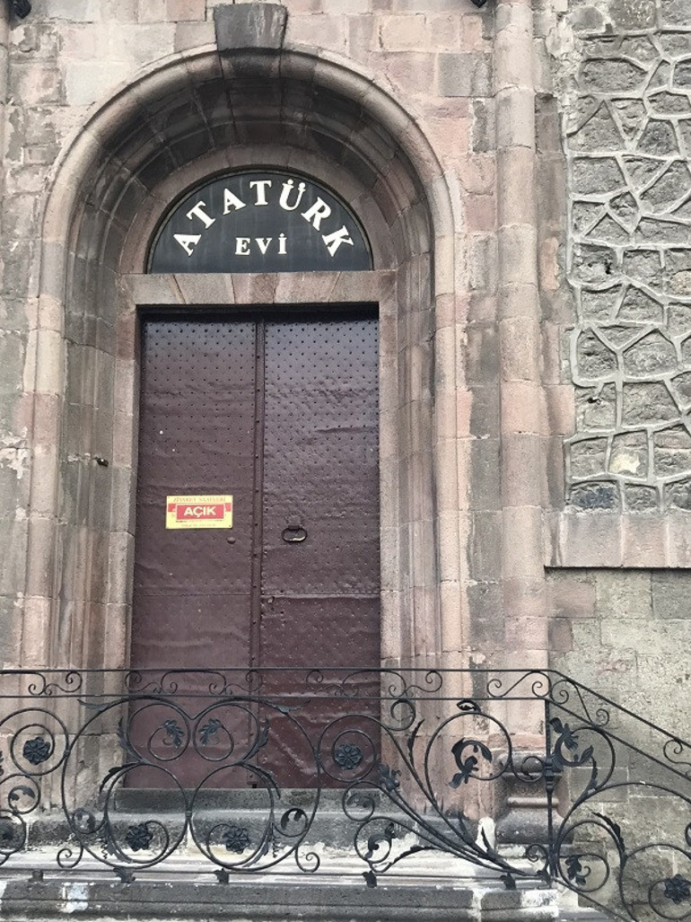 Beyazın peşinde dağların zirvesinde: Erzurum