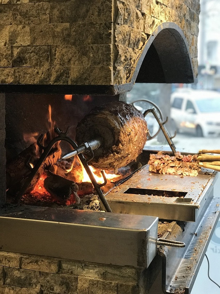 Beyazın peşinde dağların zirvesinde: Erzurum