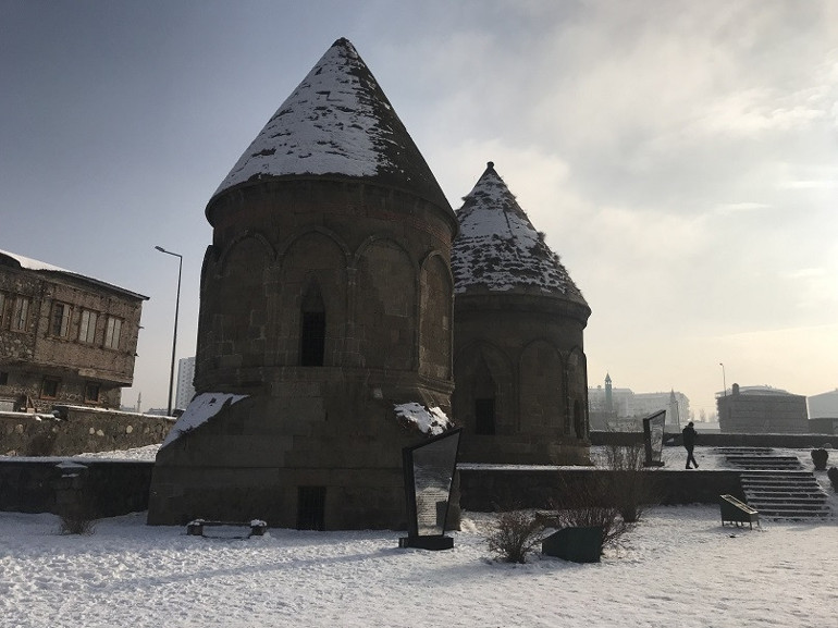 Beyazın peşinde dağların zirvesinde: Erzurum