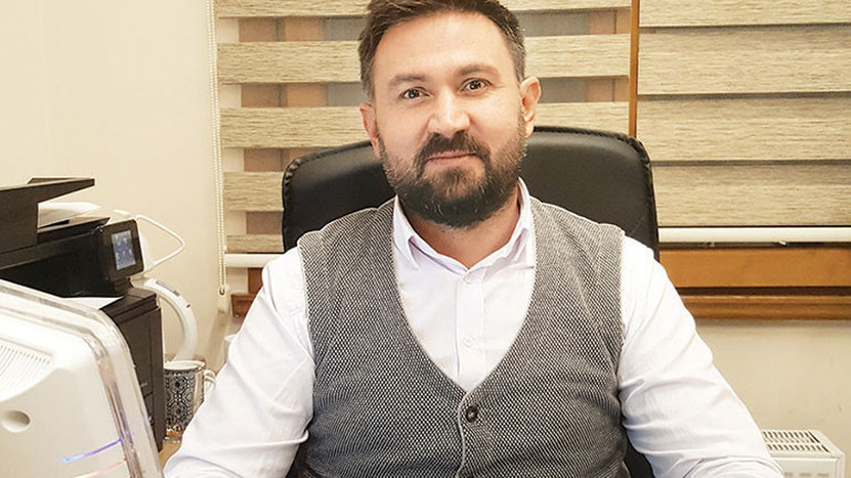 Çocuklar okurken acı çekiyor