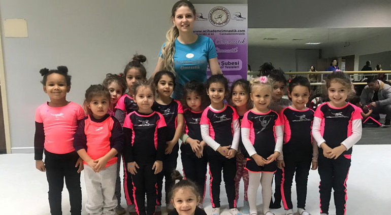 Ritmik cimnastikte zirve Acıbadem’in