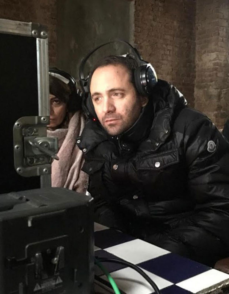 Hem yazdı hem yönetti hem de oynadı