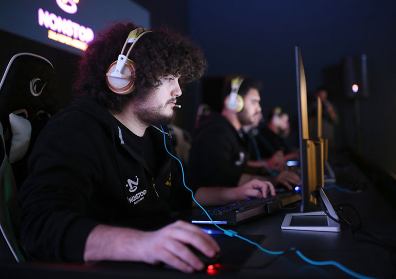 Nonstop Zula E-Spor Merkezi açıldı