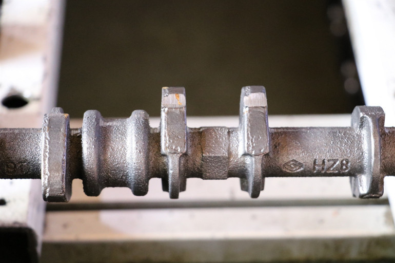 Dünya Çinden alıyor, Türkler Çine satıyor