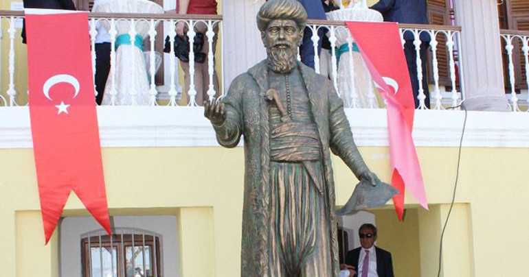 Pîrî Reis denizciyi tanımlıyor