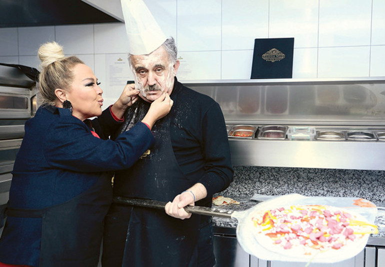 20 yıla özel aşk pizzası