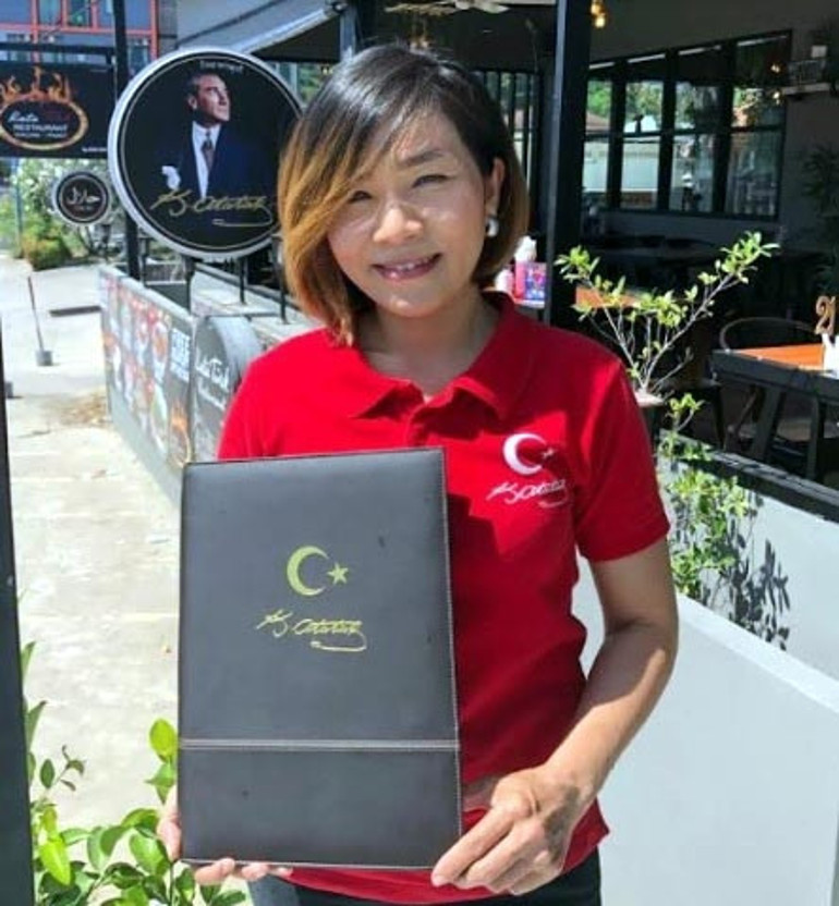 12 bin kilometre uzakta Taylandda Atatürk sevgisini yaşatıyorlar