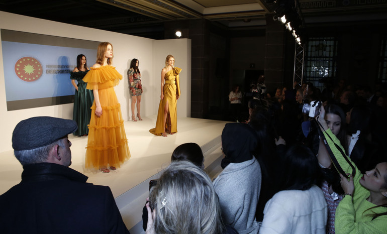 Yara izlerini sanata dönüştüren kadınlar Londra Moda Haftası’da