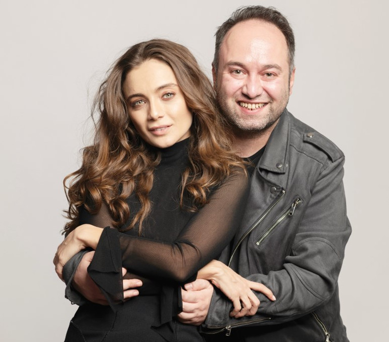 Nasıl oturduğumuzu, giyindiğimizi değil bunlara farklı gözle bakan beyinleri düzeltmek zorundayız