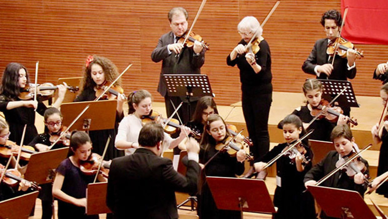 Müzikte bir devrim hareketi: CAKA