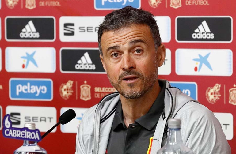 Aday kadroyu teknik direktör Luis Enrique sıradışı bir şekilde açıkladı.