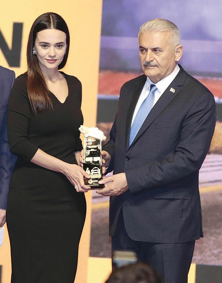 Taksiciler ödüllendirdi