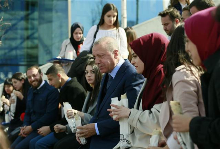 Cumhurbaşkanı Erdoğandan sürpriz programda çok çarpıcı mesajlar