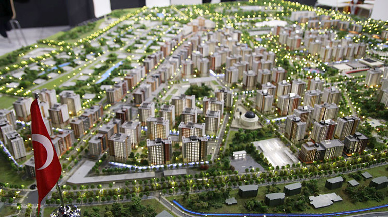 Büyükelçi Türk şirketlerine seslendi: Almanya’da emlak açığı var