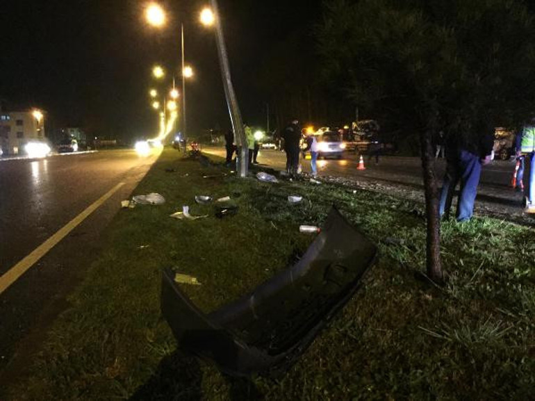 3 aracın karıştığı kazada 6 kişi yaralandı