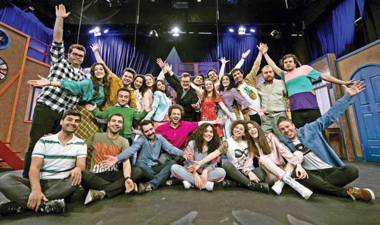 Survivor gibiyiz buradan aşk çıkmaz