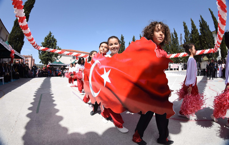 Türkiye’den 23 Nisan kutlamaları