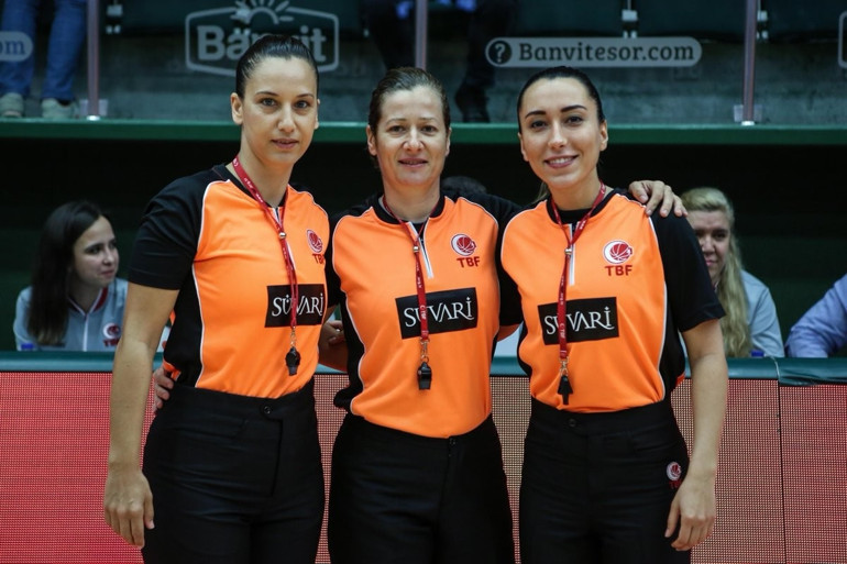 Banvit farka koştu TBSLde bir ilk...