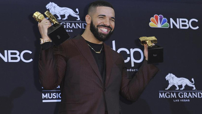 Billboard Ödüllerinde en iyiler