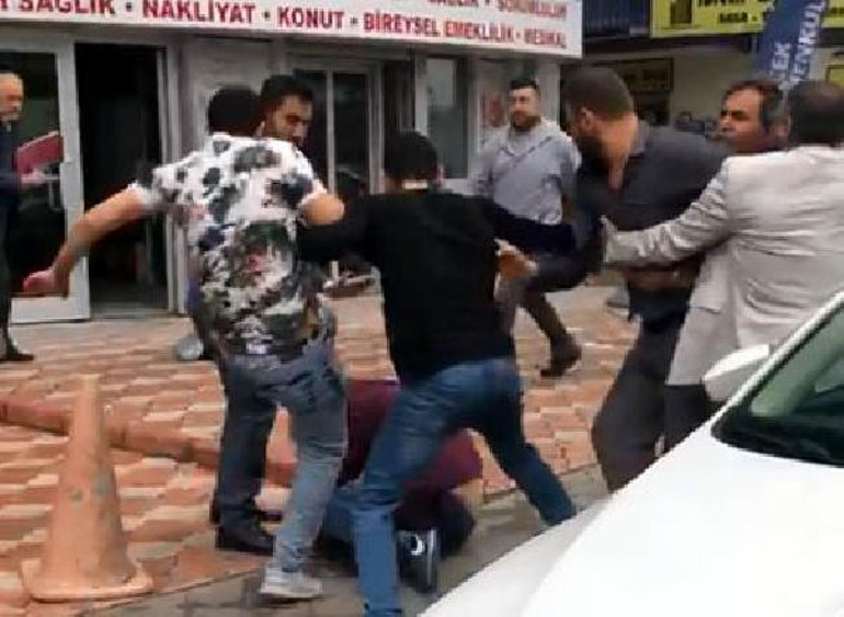 Ankarada sokak ortasında feci kavga