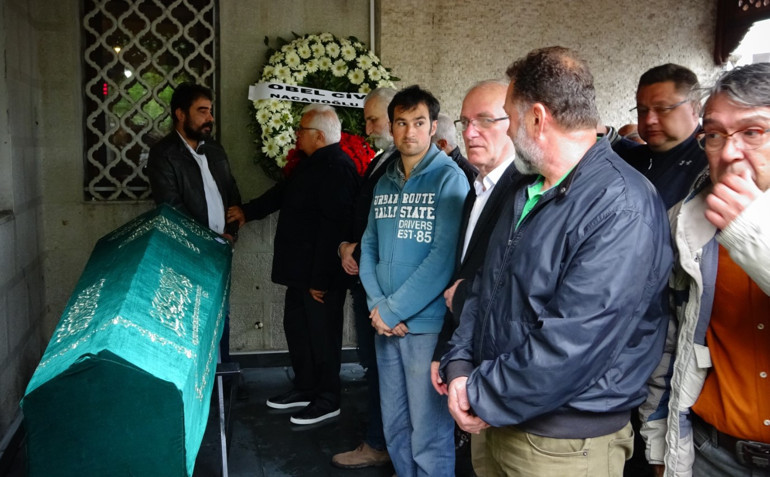 Ekmek Teknesinin Vefa Efendisi Semih Ürgün son yolculuğuna uğurlandı