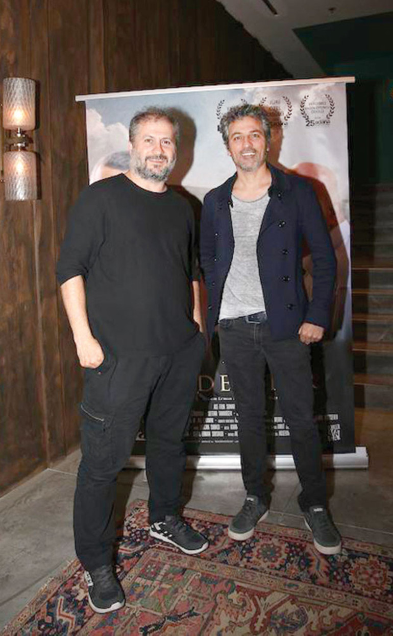 Bu hafta da ayrılmadık