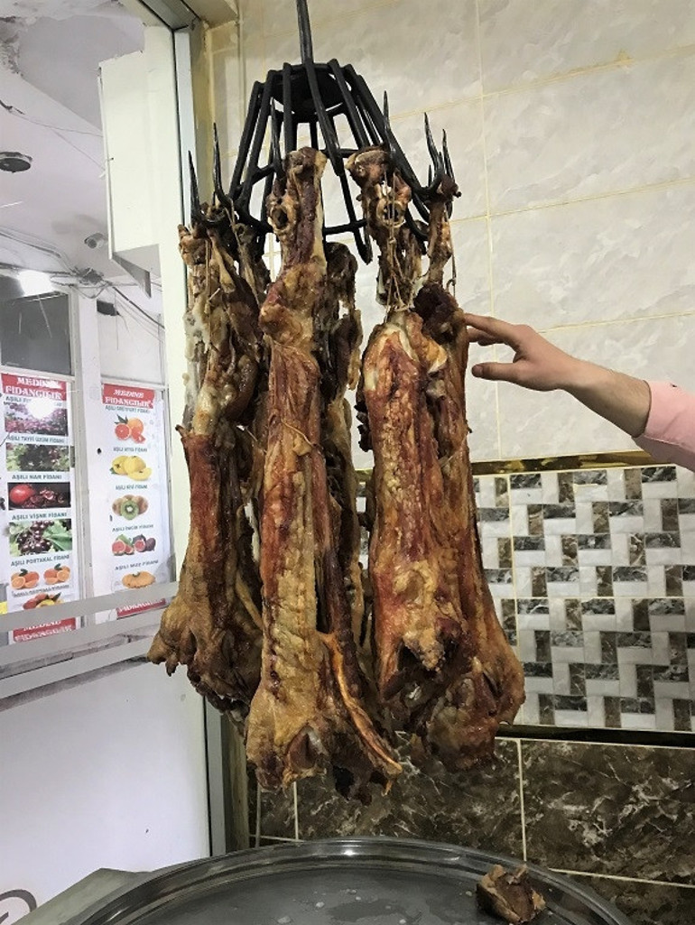 Türkiye’nin büyüleyici güzellikleri: Botan Vadisi ve Delikli Taş