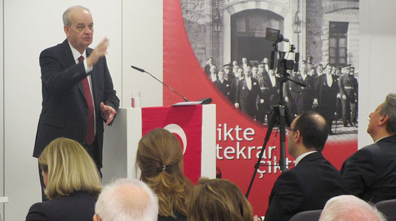 Avrupa’da 100. yıl coşkusu: 21‘inci yüzyılın da en büyük lideri