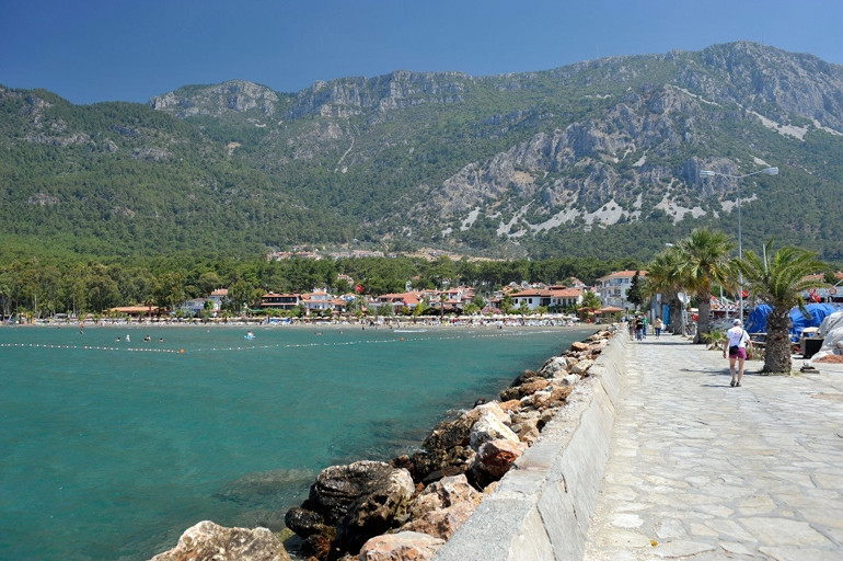 Yeşilin bin bir tonu: Akyaka