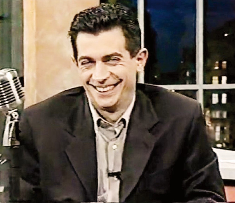Çok güzel ve akıllı bir yazarla beraberim
