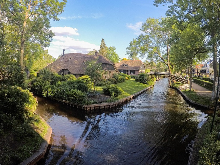 Hollanda’nın masal köyü: Giethoorn