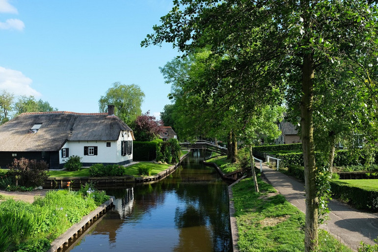 Hollanda’nın masal köyü: Giethoorn