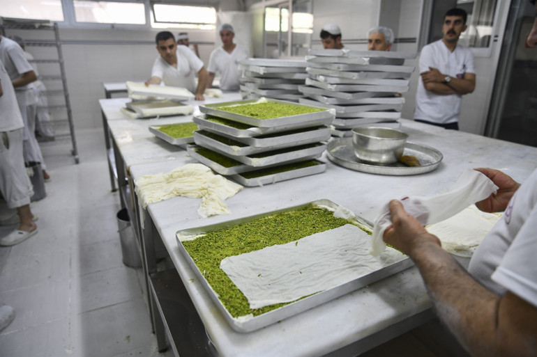 İşçi sayısını iki katına çıkardılar, Siparişe yetişemiyorlar... Geleni geri çeviriyorlar