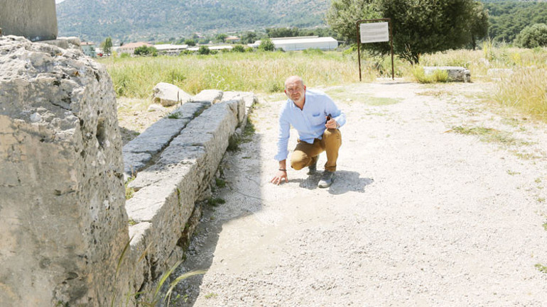 Örtü yırtıldı mozaikler saçıldı... Xsanthos acil müdahale bekliyor