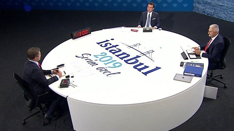 Hürriyet ve Milliyet yazarları tarihi tartışmayı değerlendirdi