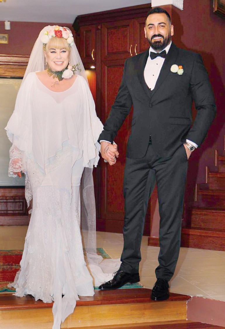 Yakın dostsa tarafını bilecek