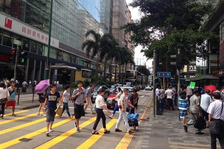 Hong Kong Adası’nın karşı yakası Kowloon