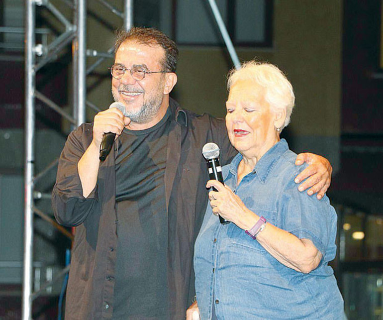 71 yıldır dinmeyen gözyaşı