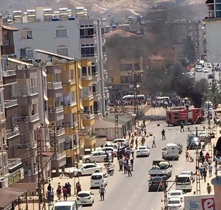 Reyhanlıdaki patlamayla ilgili son bilgiler... Valilikten açıklama geldi Kimlikleri tespit edildi